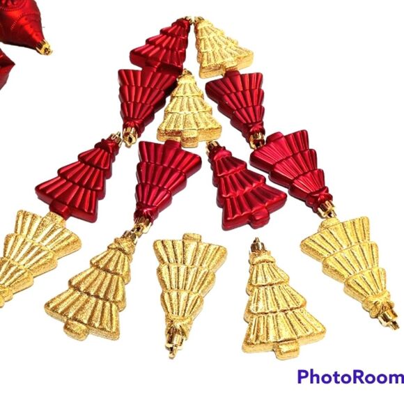 Gold and Red Christmas Tree Ornament Bundle - Picture 4 of 7
